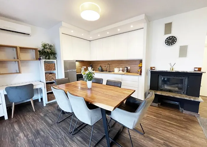 Monika & Breakfast Baskets 236