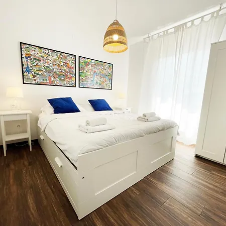 Monika & Breakfast Baskets 236