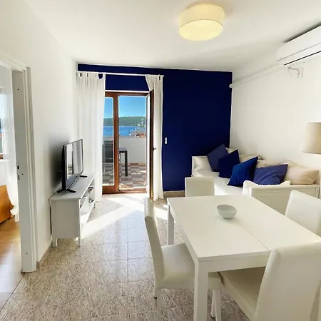 Family Monika - Sea View - Heated Pool Ii * بونات