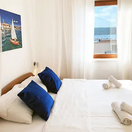 Family Monika - Sea View - Heated Pool Ii شقة بونات