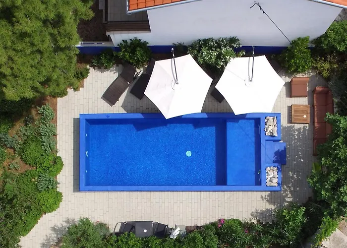 Monika & Breakfast Baskets 236 Punat