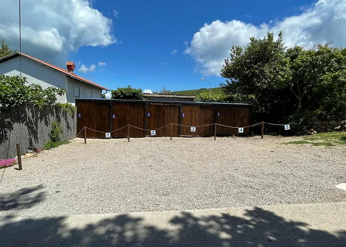 Monika & Breakfast Baskets 236 Punat