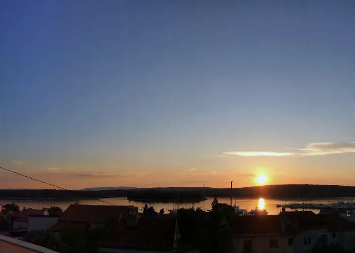 Monika & Breakfast Baskets 236