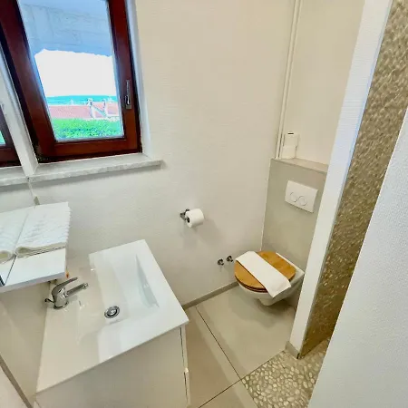 Family Monika - Sea View - Heated Pool Ii Apartment Punat