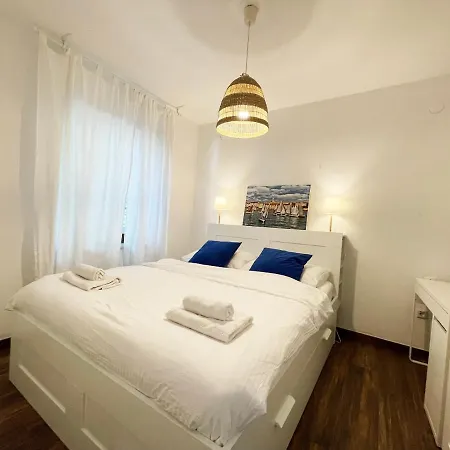 Monika & Breakfast Baskets 236