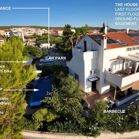 Family Monika - Sea View - Heated Pool Ii * Punat